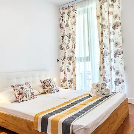 Apartment Mavi Onix Blue *